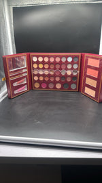 MAX&MORE ULTIMATE MAKE UP PLATTE beauty make up diary with 38 different color and 4 lighters